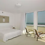 Alexander Museum Palace מלון 4*