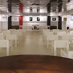 מלון Alexander Museum Palace פסארו
