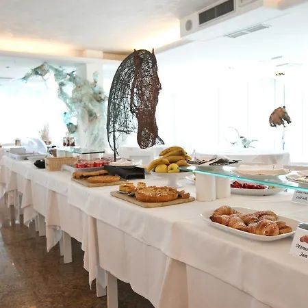 Alexander Museum Palace 4*