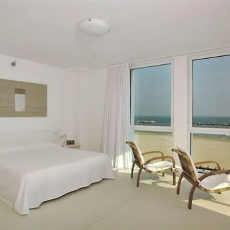 Alexander Museum Palace Hotel 4*