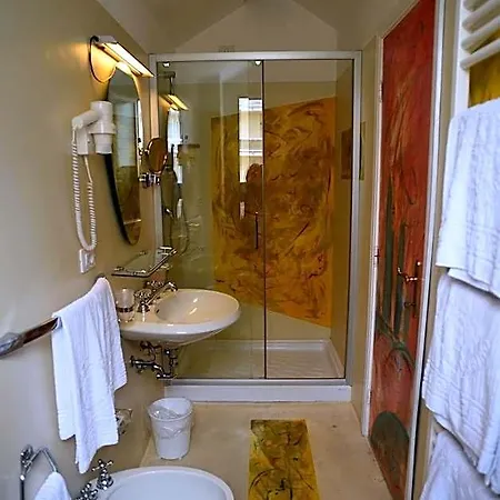 Alexander Museum Palace 4*