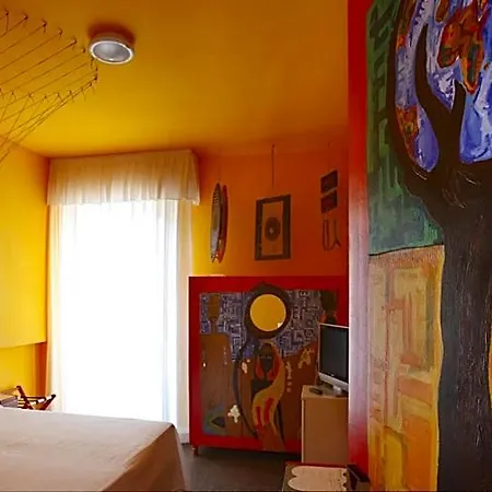 Готель Alexander Museum Palace 4*