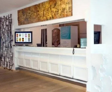 Alexander Museum Palace Готель
