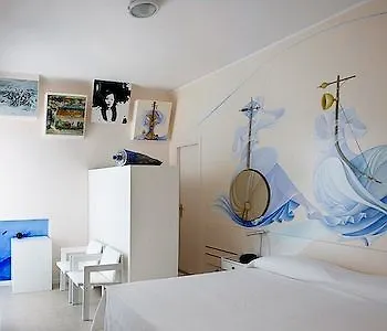 Готель Alexander Museum Palace 4*