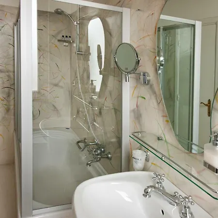 Alexander Museum Palace Szálloda