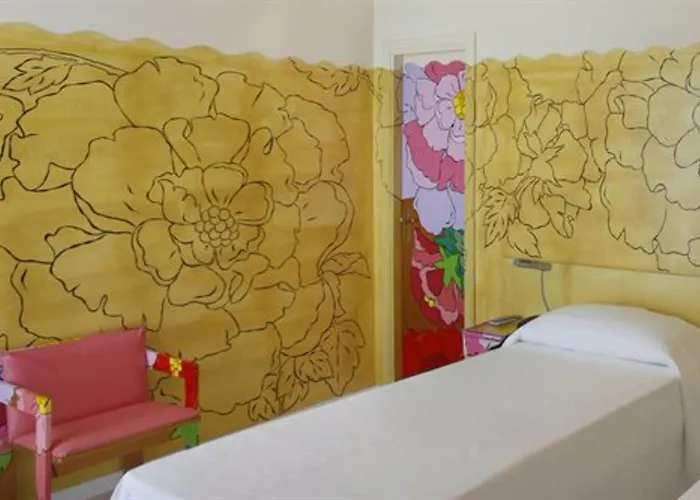 Alexander Museum Palace Hotel