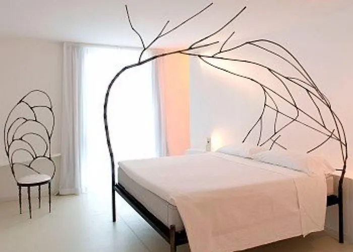 Alexander Museum Palace 4*