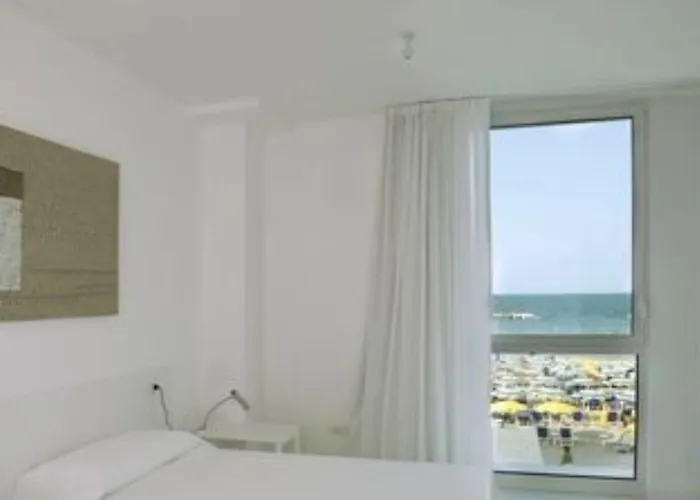 Alexander Museum Palace Hotel