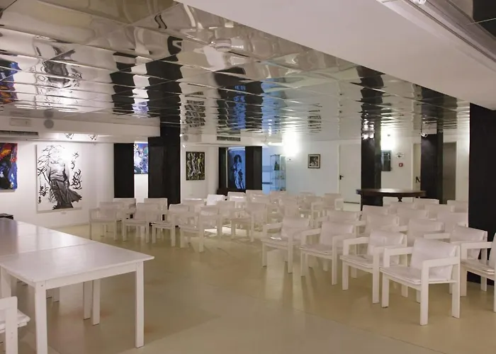 Alexander Museum Palace 4*