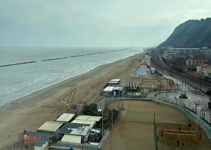 Alexander Museum Palace Hotel