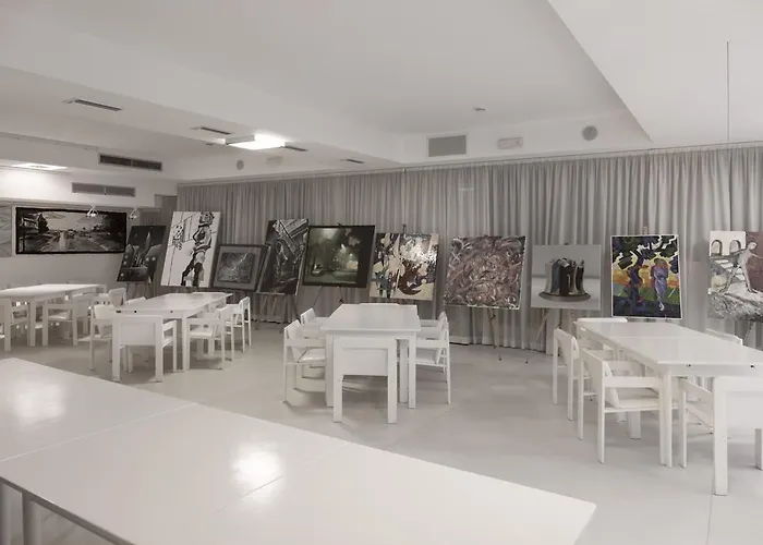 Alexander Museum Palace