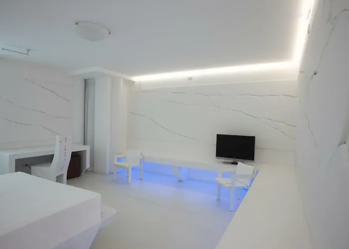 Alexander Museum Palace Hotel